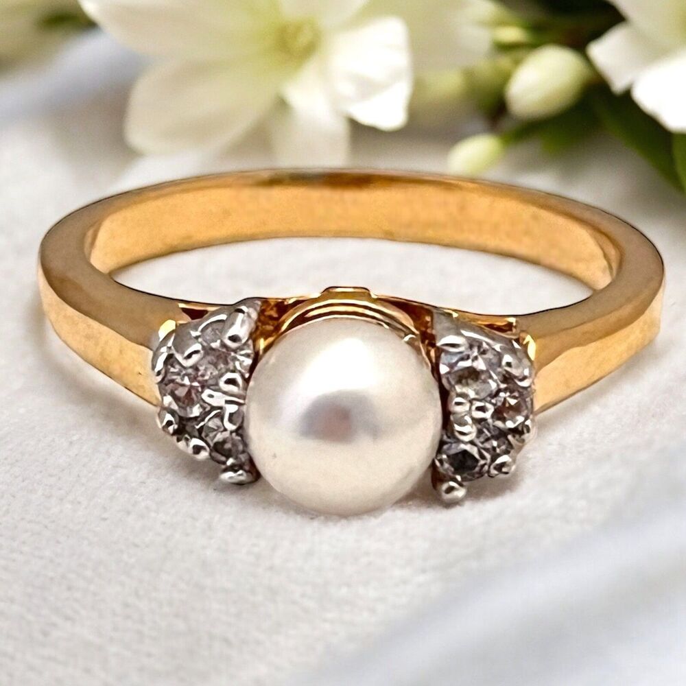 Vintage 1980s Pearl Ring Size 8 CZ Accent 14KT Gold Plate Original Unworn - 3D